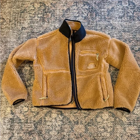 The North Face Camel and Black Women’s Sherpa Jacket - Picture 1 of 6